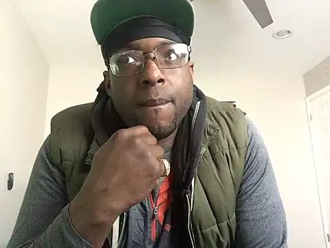 Snapshot of Londonfrotadejr chatting on 12/10/24, 08:27 Londonfrotadejr online show from 12/10/24, 08:27