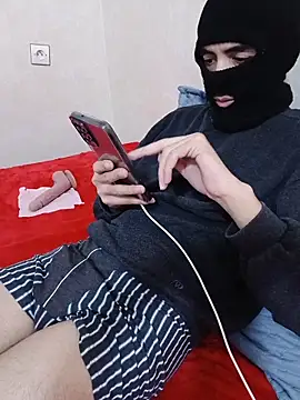 Snapshot of arabqueen chatting on 11/13/25, 07:35 arabqueen online show from 11/13/25, 07:35