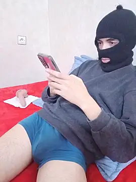 Snapshot of arabqueen chatting on 11/14/25, 08:40 arabqueen online show from 11/14/25, 08:40