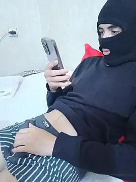 Snapshot of arabqueen chatting on 11/17/25, 07:19 arabqueen online show from 11/17/25, 07:19