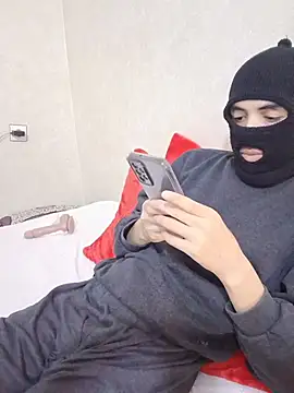 Snapshot of arabqueen chatting on 11/18/25, 09:30 arabqueen online show from 11/18/25, 09:30