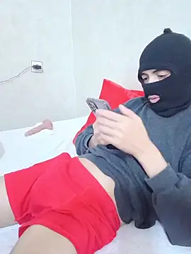 Snapshot of arabqueen chatting on 11/21/25, 08:13 arabqueen online show from 11/21/25, 08:13