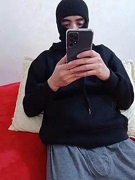 Snapshot of arabqueen chatting on 12/16/25, 11:15 arabqueen online show from 12/16/25, 11:15