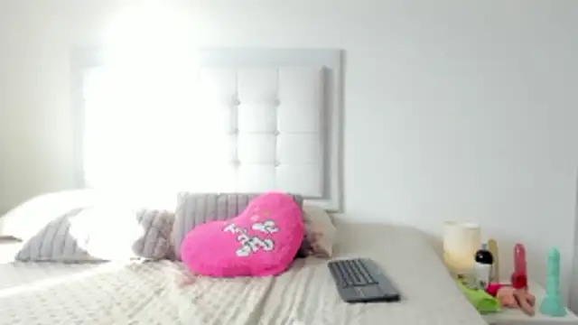 Snapshot of Sofia_Blosom chatting on 10/23/25, 09:13 Sofia Blosom online show from 10/23/25, 09:13