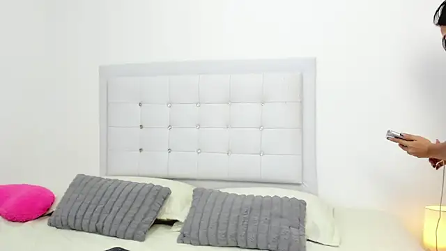 Snapshot of Sofia_Blosom chatting on 12/04/25, 12:53 Sofia Blosom online show from 12/04/25, 12:53