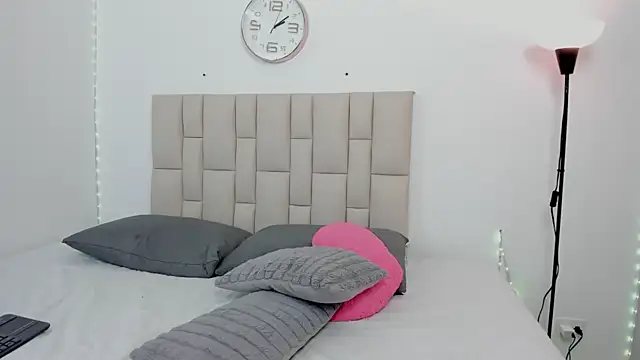 Sofia Blosom online show from 04/18/26, 07:07