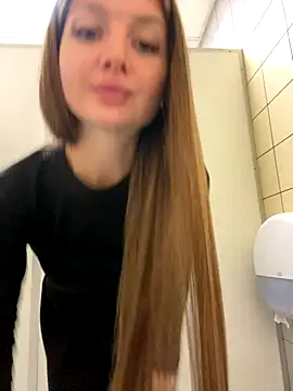 KrisMagnoly online show from 09/25/25, 05:49