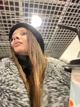 KrisMagnoly online show from 02/04/26, 05:19