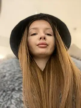 KrisMagnoly online show from 02/17/26, 03:51