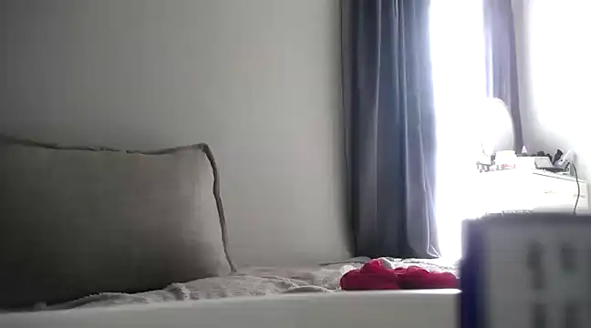 Snapshot of RoyalNerfititi chatting on 12/18/24, 02:17 RoyalNerfititi online show from 12/18/24, 02:17