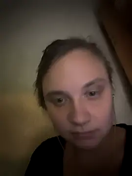 Snapshot of FrumCake chatting on 12/02/25, 10:49 FrumCake online show from 12/02/25, 10:49