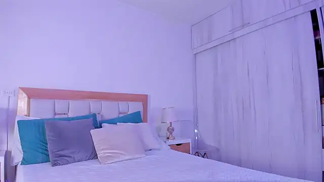 mia hank online show from 01/06/26, 11:47