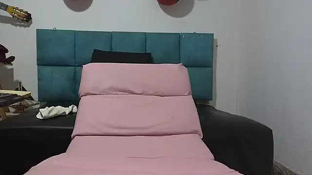 chirlleyy online show from 06/24/26, 01:54