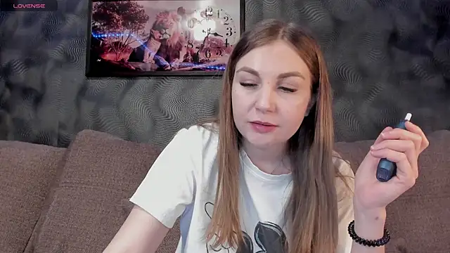 CassieMils online show from 02/18/25, 12:39