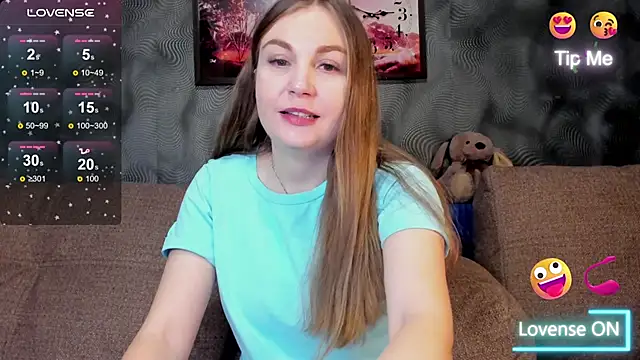 CassieMils online show from 11/28/25, 04:15