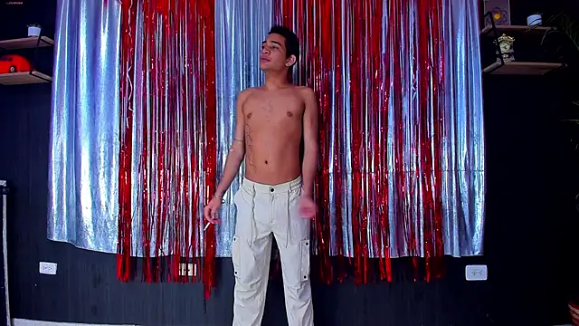 Snapshot of red_point_x chatting on 02/19/25, 02:44 red point x online show from 02/19/25, 02:44