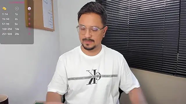 DaviidEvans  online show from 12/30/24, 08:47