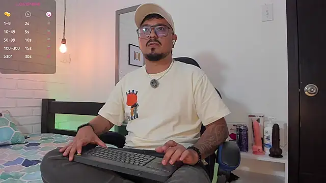 DaviidEvans  online show from 10/11/25, 08:35