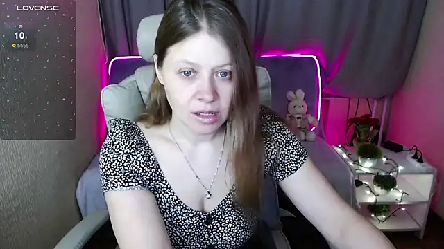 alekasamui online show from 02/12/25, 12:27