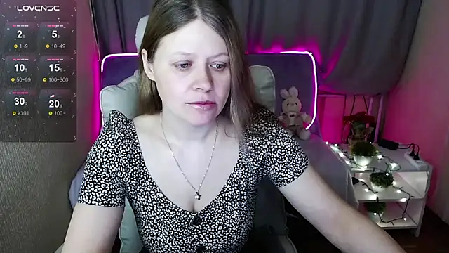 alekasamui online show from 03/06/25, 09:09