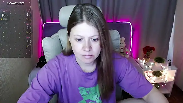 alekasamui online show from 03/17/25, 04:40