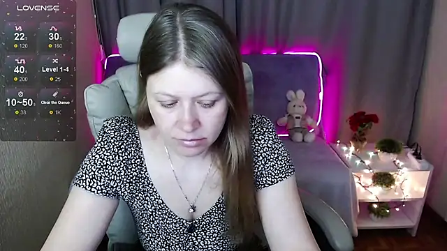 alekasamui online show from 03/18/25, 12:16