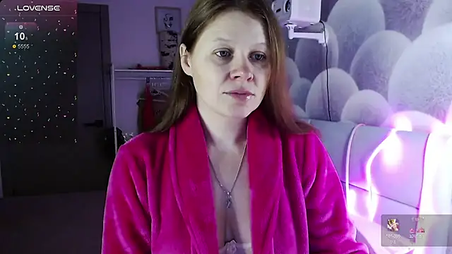 alekasamui online show from 11/07/25, 01:05