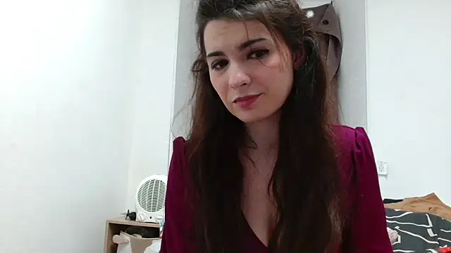 desirmiss1 online show from 12/17/25, 07:58