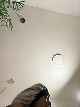 Tayra Siny online show from 03/08/25, 11:16