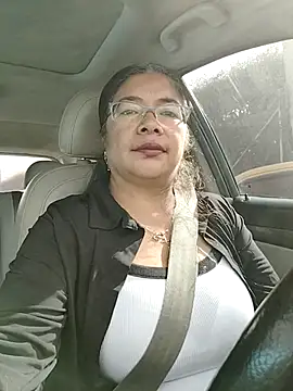   valentina18 online show from 12/18/25, 01:39