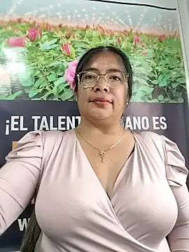 Snapshot of __valentina18 chatting on 04/23/26, 07:38 valentina18 online show from 04/23/26, 07:38