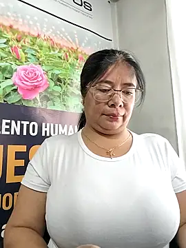 Snapshot of __valentina18 chatting on 04/28/26, 01:16 valentina18 online show from 04/28/26, 01:16