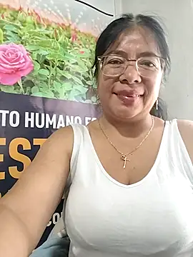 Snapshot of __valentina18 chatting on 04/30/26, 12:11 valentina18 online show from 04/30/26, 12:11