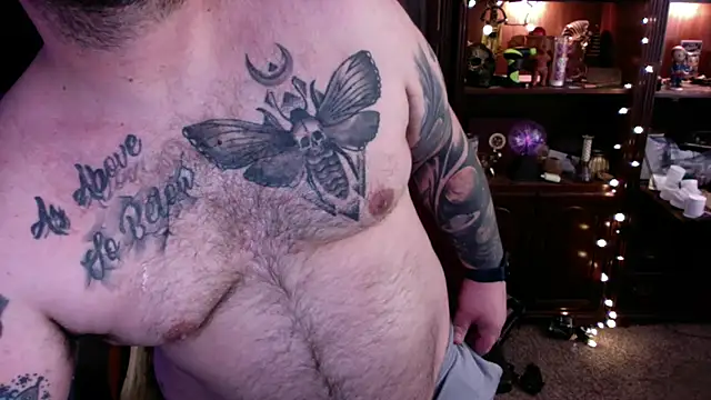 Snapshot of BeardedBear999 chatting on 01/20/25, 07:46 BeardedBear999 online show from 01/20/25, 07:46