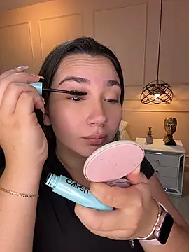 ava blue online show from 04/12/26, 11:37