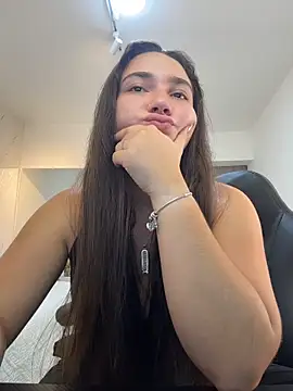 Snapshot of ava_blue chatting on 05/21/26, 07:54 ava blue online show from 05/21/26, 07:54