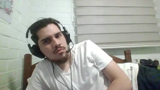 hung weeb online show from 12/09/24, 01:18