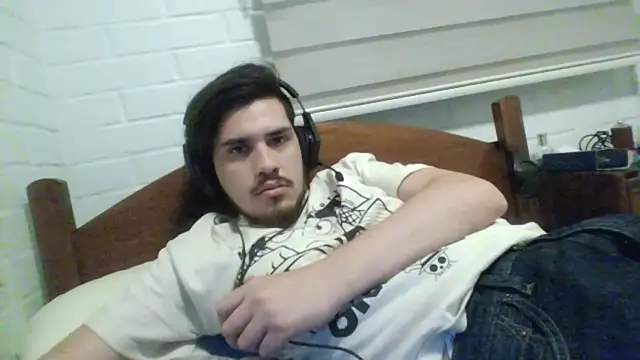 hung weeb online show from 12/11/24, 03:45