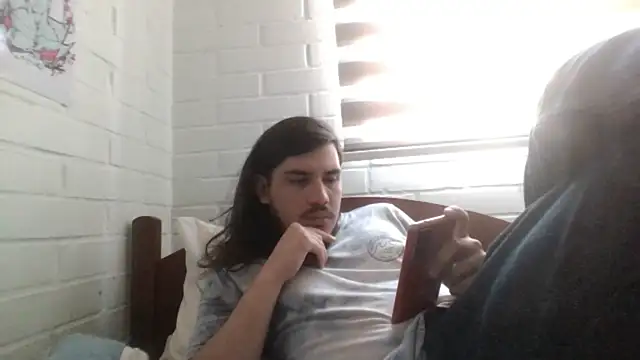 hung weeb online show from 12/15/24, 02:27