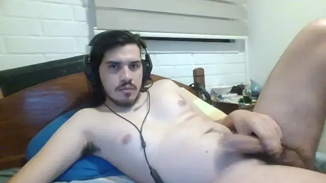 hung weeb online show from 01/25/25, 05:40