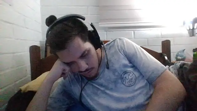 hung weeb online show from 03/13/25, 02:49