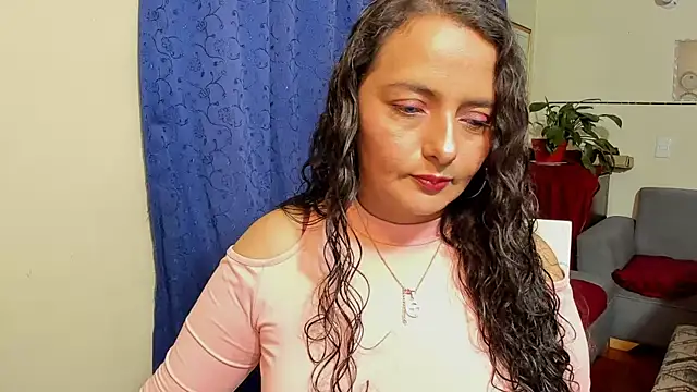 emma luxy online show from 09/27/25, 11:21