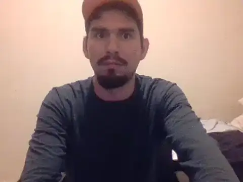 Snapshot of Tomthelong chatting on 01/02/25, 10:58 Tomthelong online show from 01/02/25, 10:58