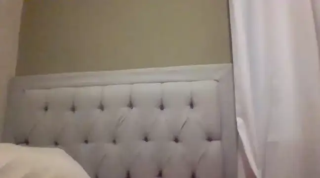 Snapshot of Tomthelong chatting on 01/16/25, 08:22 Tomthelong online show from 01/16/25, 08:22