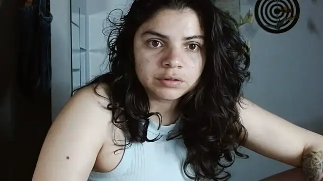 Snapshot of Nikkykora15 chatting on 05/10/26, 01:33 Nikkykora15 online show from 05/10/26, 01:33