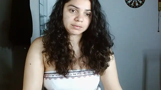 Snapshot of Nikkykora15 chatting on 05/27/26, 01:57 Nikkykora15 online show from 05/27/26, 01:57