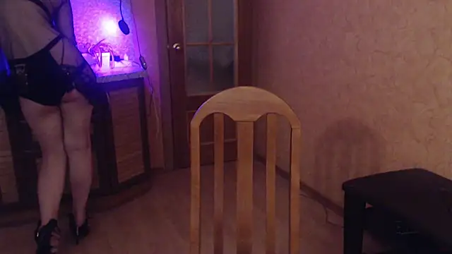 Snapshot of Sonitka chatting on 12/08/24, 09:52 Sonitka online show from 12/08/24, 09:52