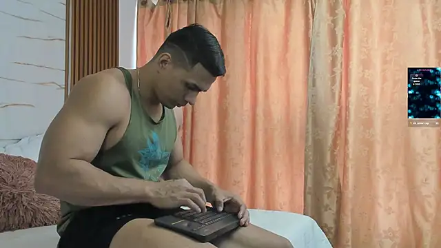 ChoreyTaiylor online show from 11/25/25, 02:39