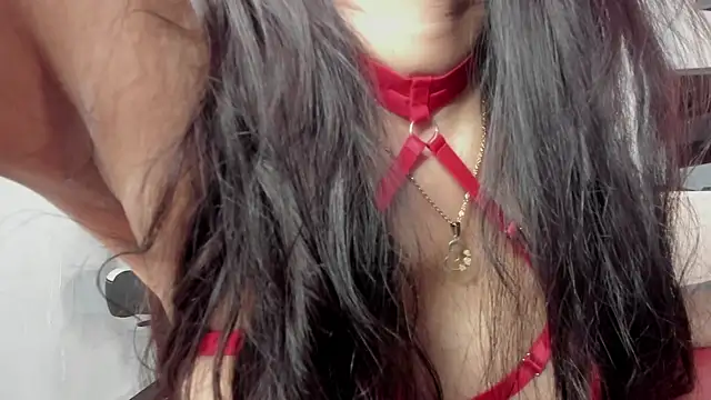 Snapshot of gingirel_ chatting on 10/31/25, 01:34 gingirel online show from 10/31/25, 01:34