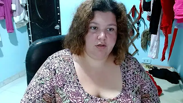 Snapshot of squirt322bbw chatting on 11/23/25, 05:02 squirt322bbw online show from 11/23/25, 05:02